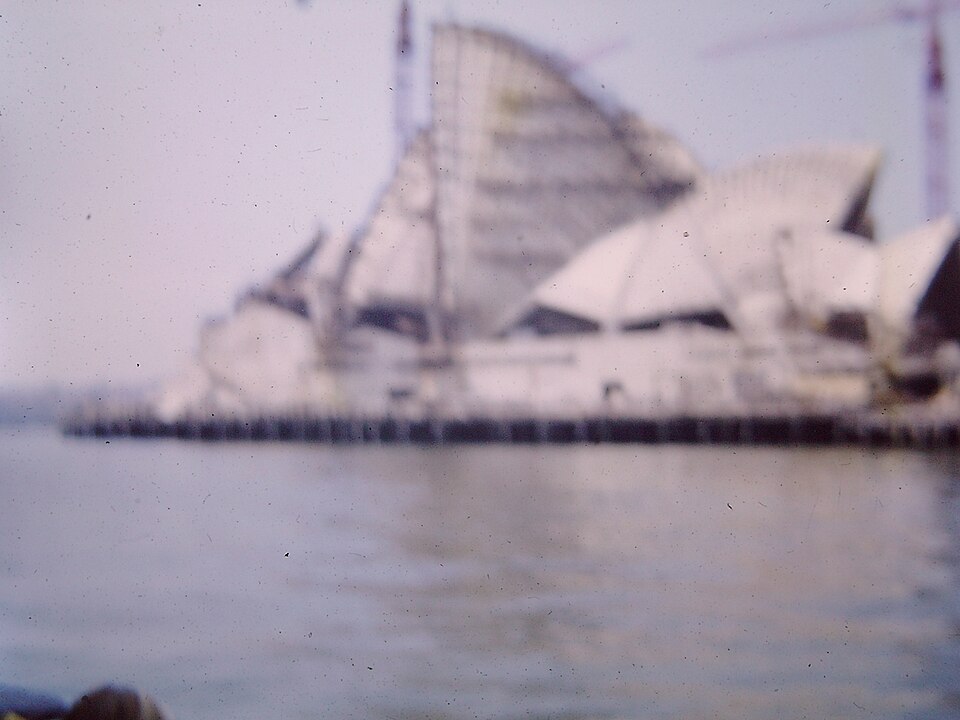 The Sydney Opera House takes shape